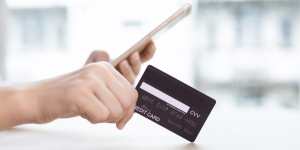 Read more about the article BANKA VEYA KREDİ KARTININ KÖTÜYE KULLANILMASI (TCK M. 245) İLE BANKA KARTLARI VE KREDİ KARTLARI KANUNU’NDA DÜZENLENEN SUÇLAR VE DOLANDIRICILIK